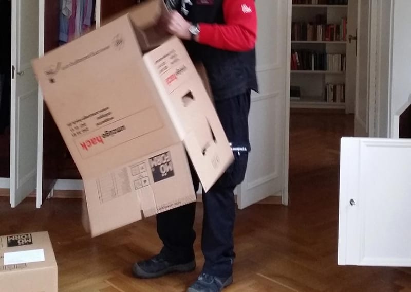 Sonderleistung durch Umzüge Hack